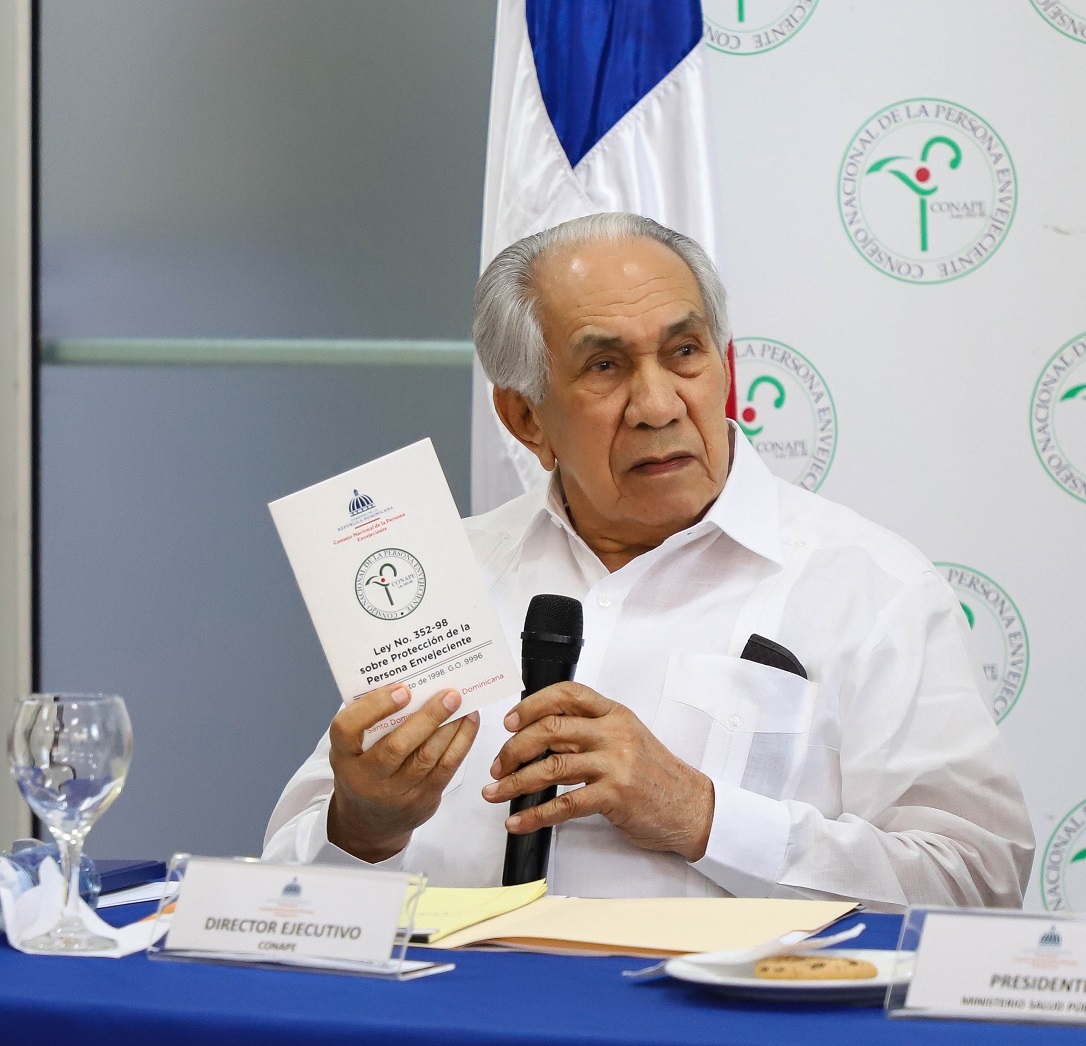 352-98 Un instrumento al servicio de los adultos mayores de República Dominicana