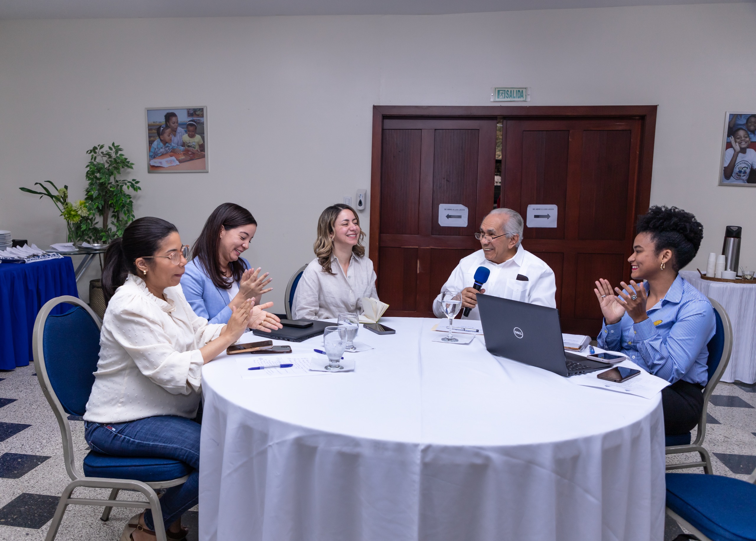 CONAPE y Supérate fortalecen iniciativas para el bienestar de los adultos mayores